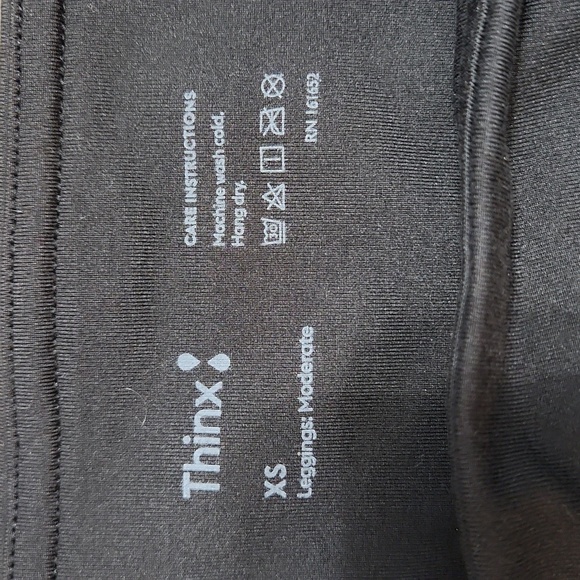 Thinx period leggings with pockets - Picture 6 of 6